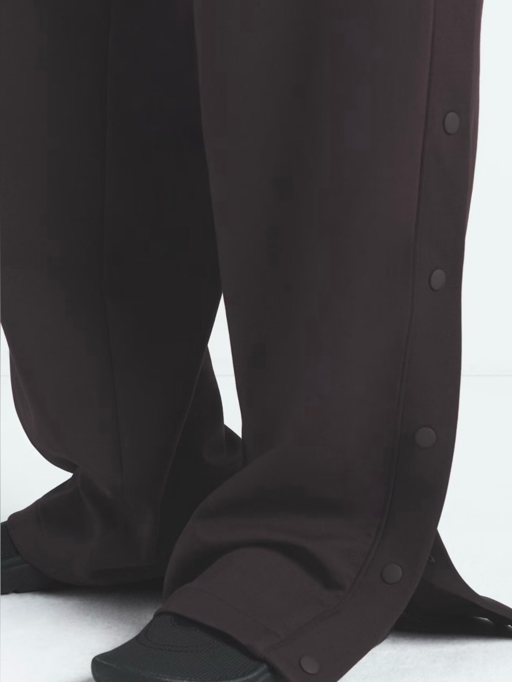 NikeSKIMS Matte Tricot Side-Snap Pants Size Small - Picture 7 of 11